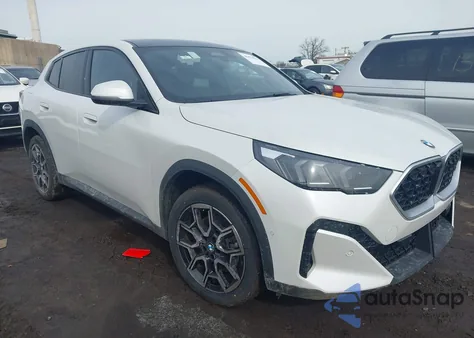 2026 BMW X2 xDrive28I z USA, uszkodzony, nr VIN WBX63GM07T5400863